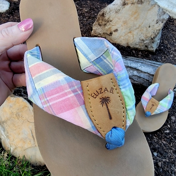 ELIZA B. ♡ Super-Sweet 'n Cute Pastel Plaid 'n Leather Flip Flop Thong Sandals 5 - Picture 16 of 17
